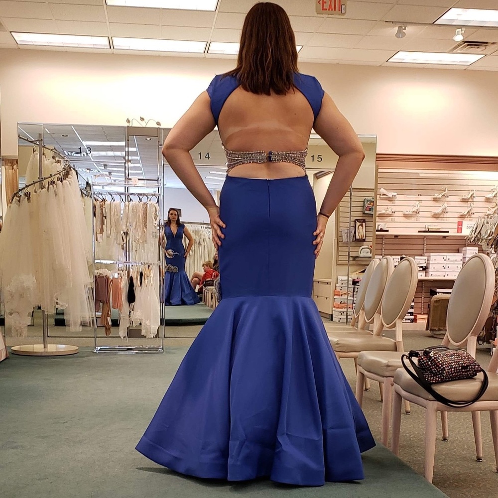 tarik ediz gown
